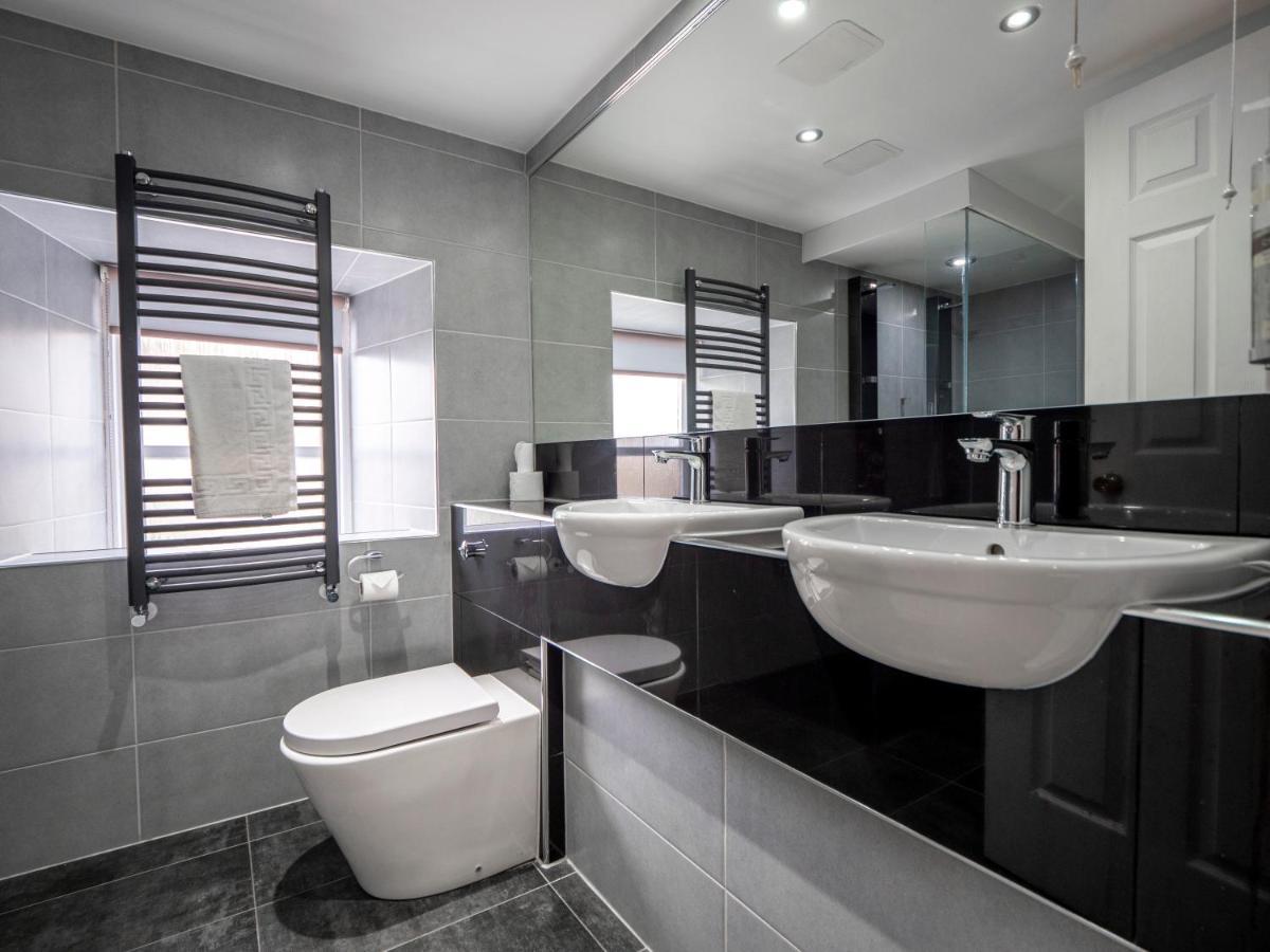 Blackbull Hotel Tarbolton Екстериор снимка