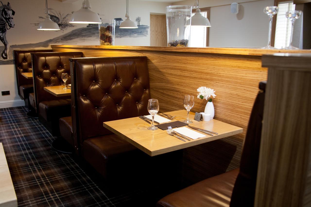 Blackbull Hotel Tarbolton Екстериор снимка