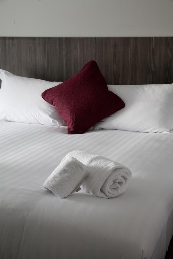Blackbull Hotel Tarbolton Екстериор снимка